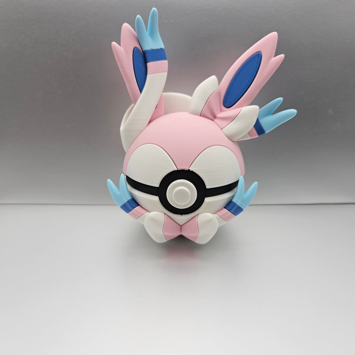 Character Ball - Sylveon
